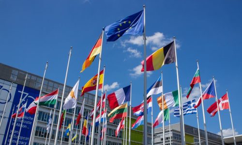 Drapeaux des pays membres de l'Union Européenne