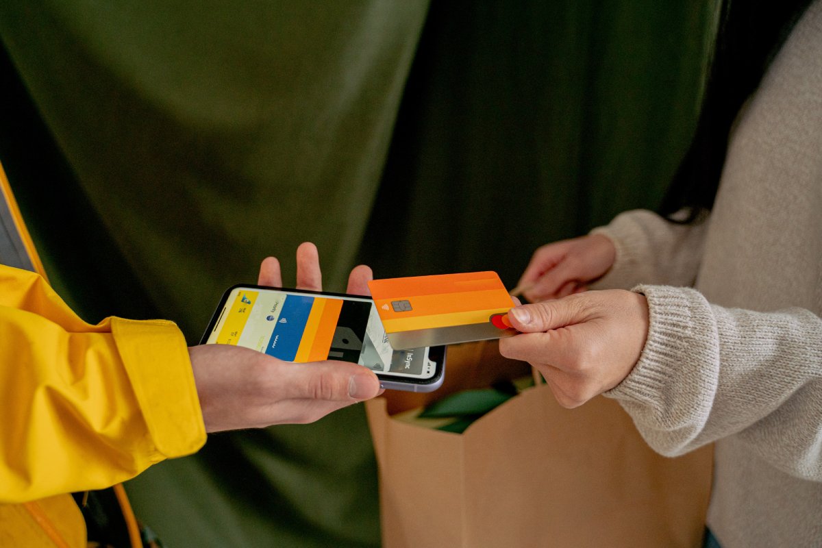 digitalisation des paiements : paiement par e-wallet sur un téléphone