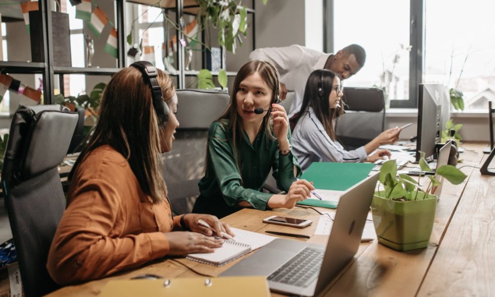 valeur prépayée : personne qui paie avec une carte cadeau prépayée dans une boutique